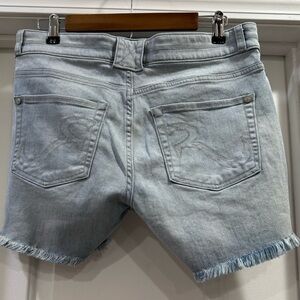 Rock & Republic Blue Jean Shorts Distressed Hem Stretchy Size 12